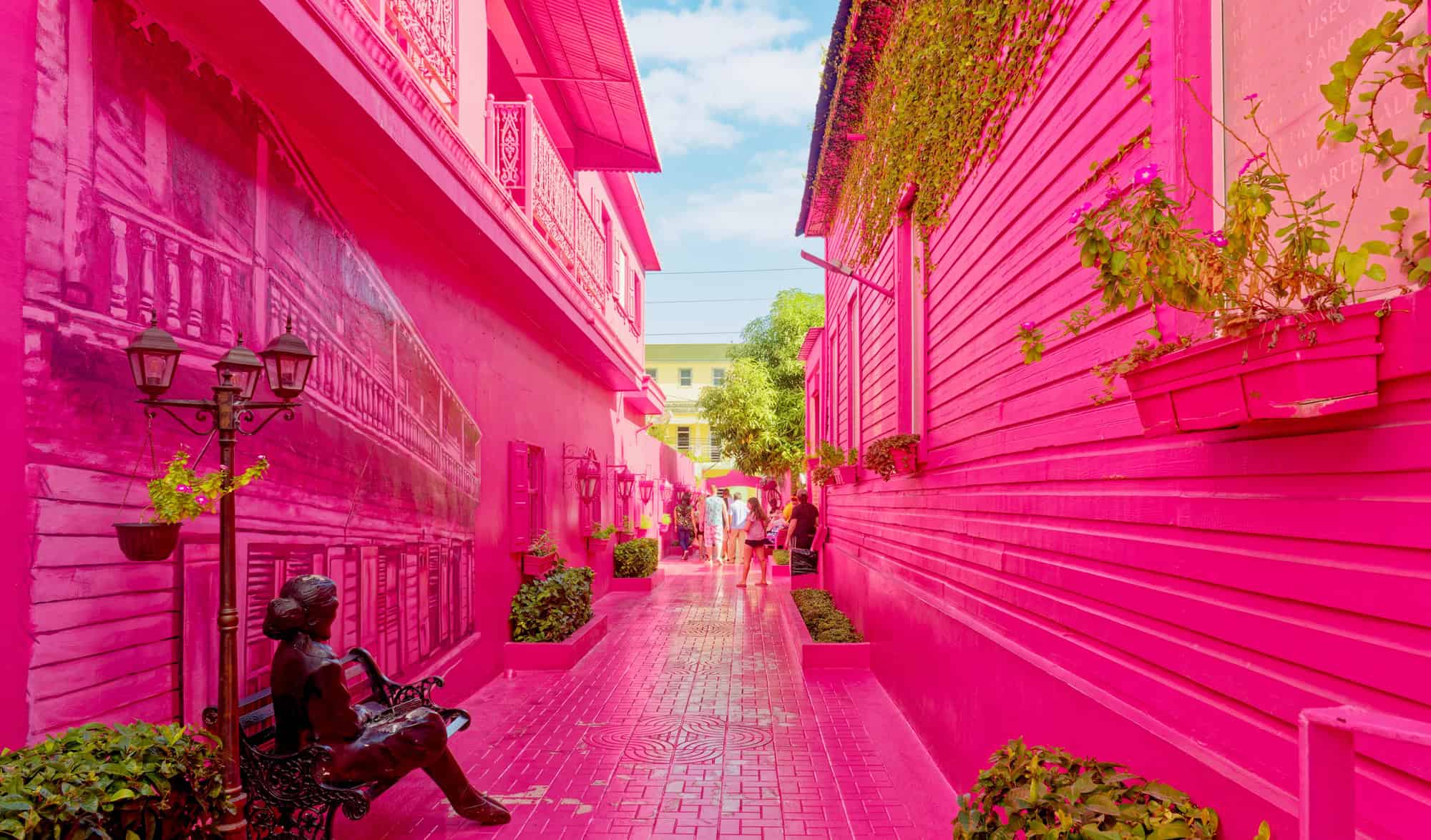 Paseo de Doña Blanca, Puerto Plata's Pink Street